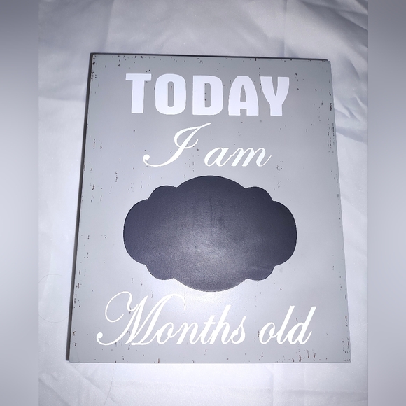 Chalkboard monthly age photo prop - Picture 1 of 2